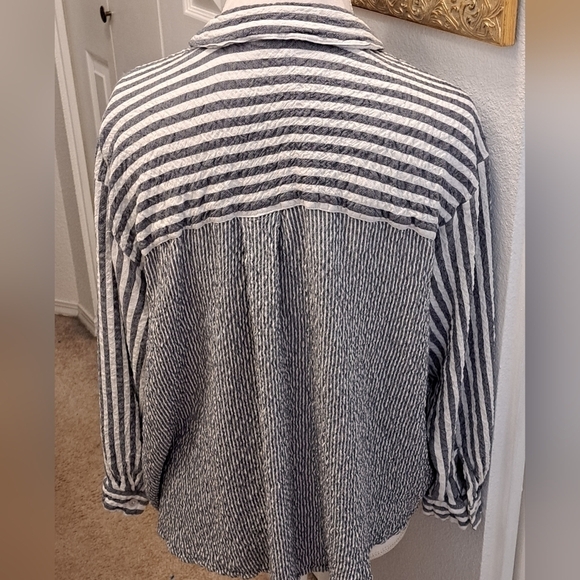 Jane & Delancey Striped  Button Up Blouse - Picture 6 of 8